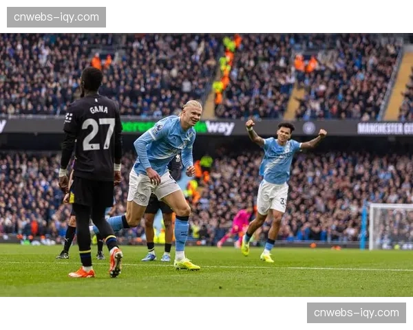 体育科学报告：高强度逼抢导致英超球员肌肉伤病（腿筋）发生率进入三月后达峰值