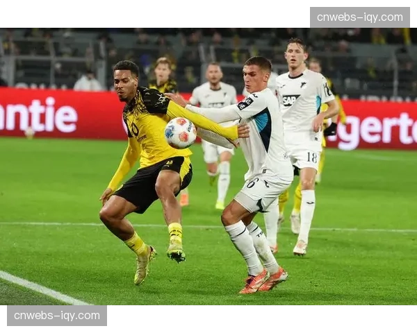 “足球课堂”项目启动，德甲俱乐部将定期派遣球员进入中小学校园